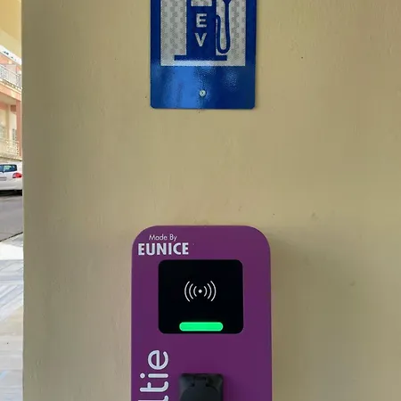 Neda Ξενοδοχείο