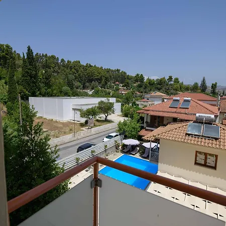 Ξενοδοχείο Neda 3*