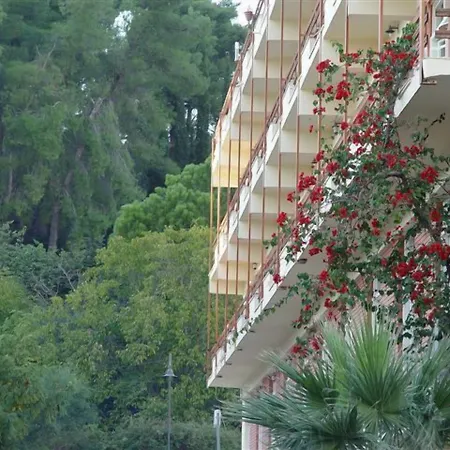 奈达酒店 3* 奥林匹亚