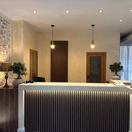 Neda Hotel 3*